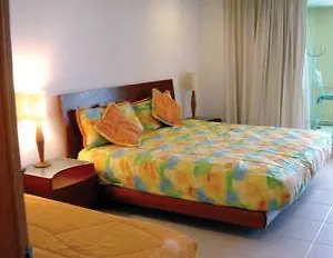 Maralago 3*, Cancún México